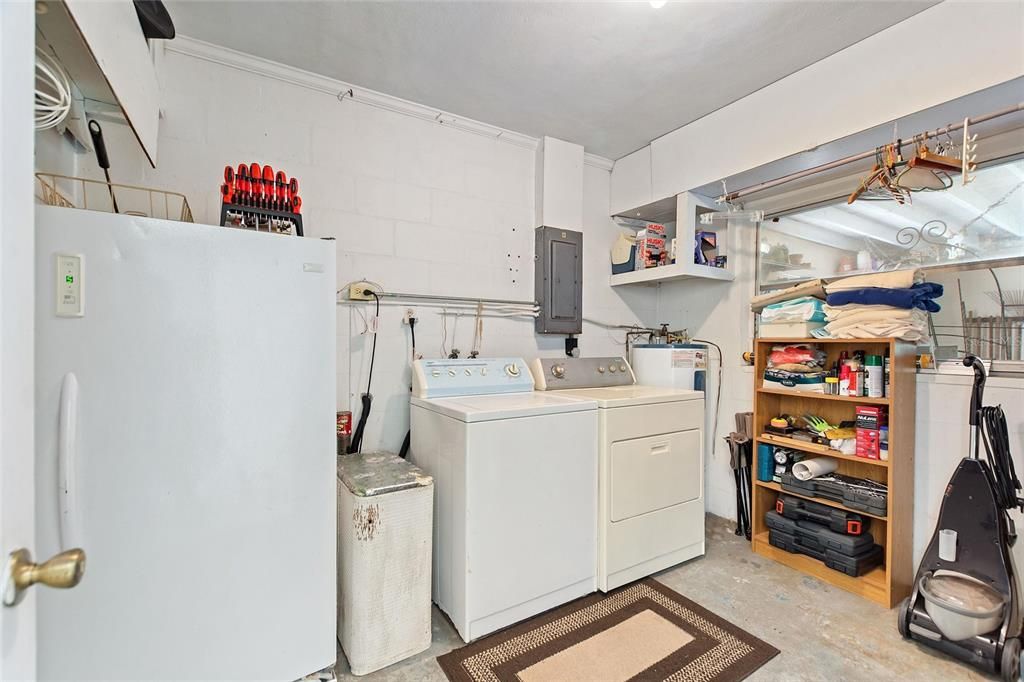 На продажу: $275,000 (2 спален, 2 ванн, 1749 Квадратных фут)