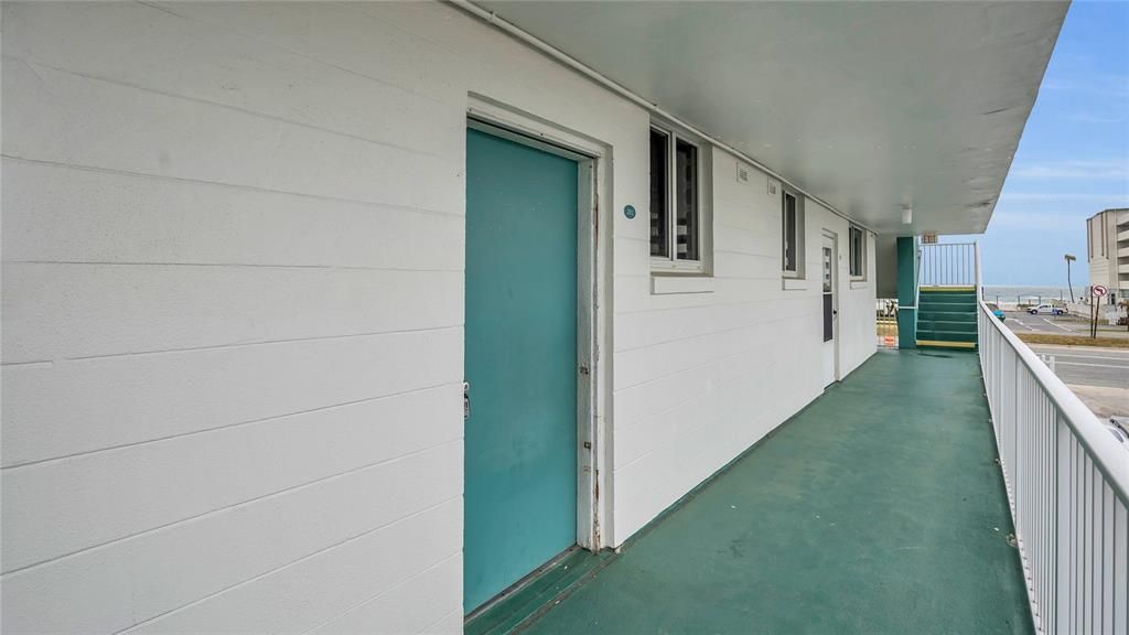 For Sale: $165,000 (1 beds, 1 baths, 600 Square Feet)