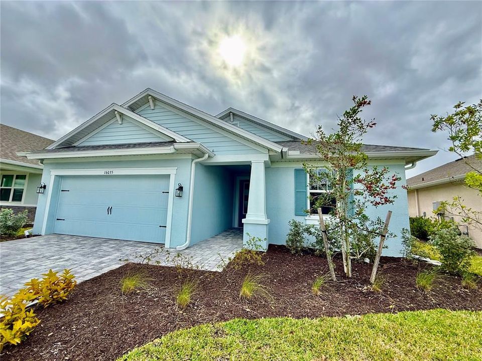 Recently Sold: $470,000 (4 beds, 3 baths, 1895 Square Feet)