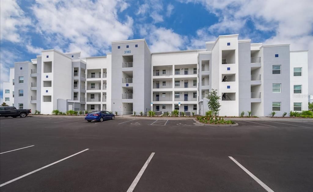 最近租的: $2,700 (2 贝兹, 2 浴室, 1186 平方英尺)