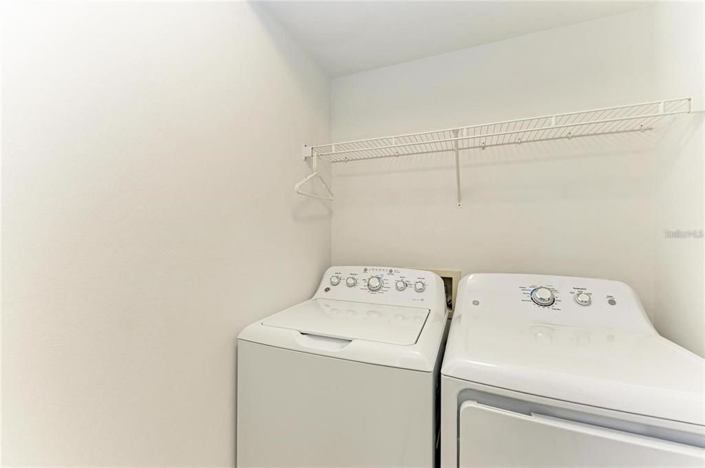 В аренду: $2,875 (3 спален, 3 ванн, 2338 Квадратных фут)