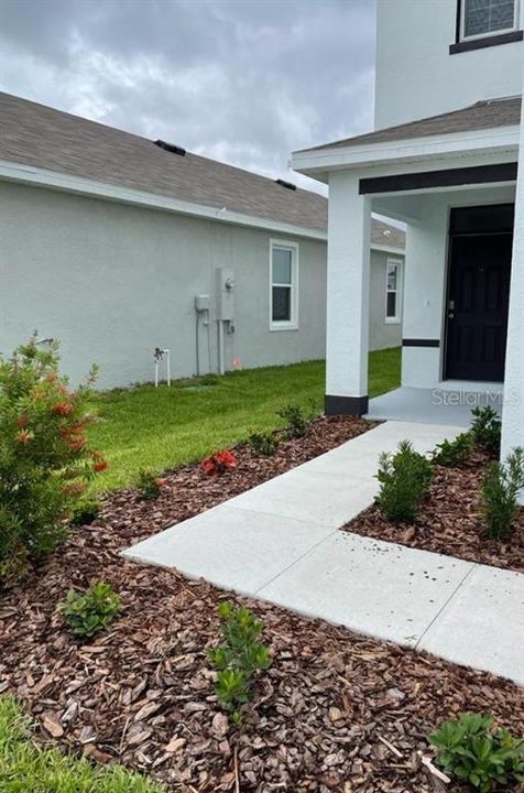 Recently Rented: $2,300 (4 beds, 2 baths, 2328 Square Feet)