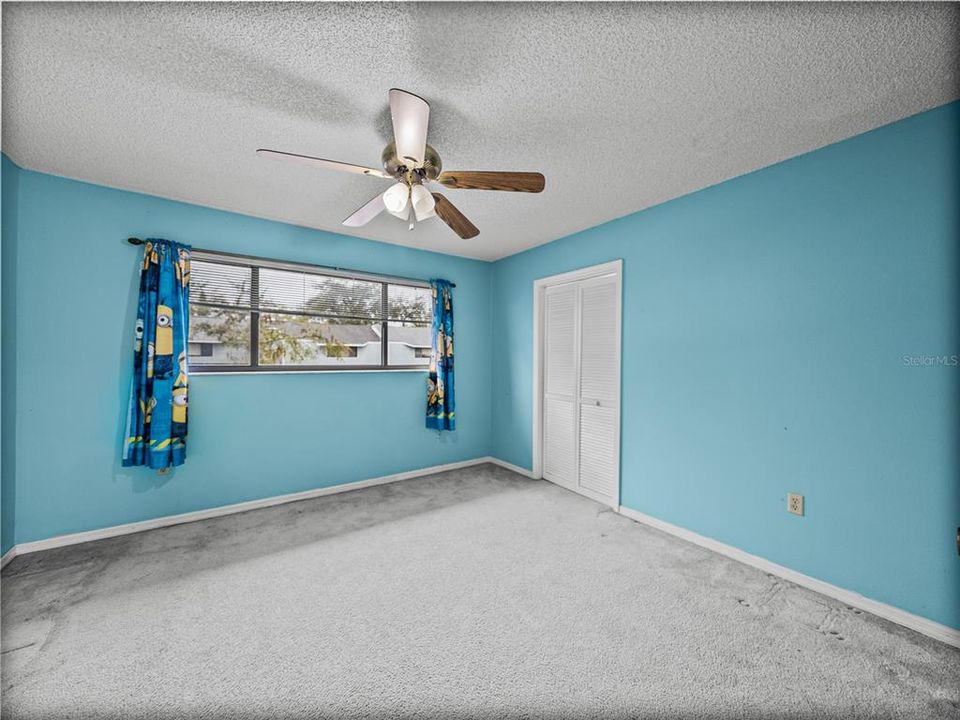 На продажу: $169,900 (2 спален, 1 ванн, 1352 Квадратных фут)