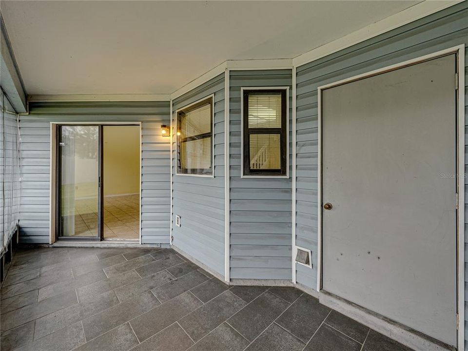 На продажу: $169,900 (2 спален, 1 ванн, 1352 Квадратных фут)