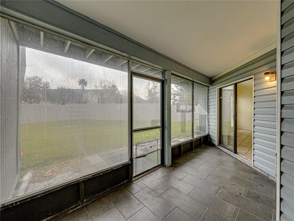 На продажу: $169,900 (2 спален, 1 ванн, 1352 Квадратных фут)