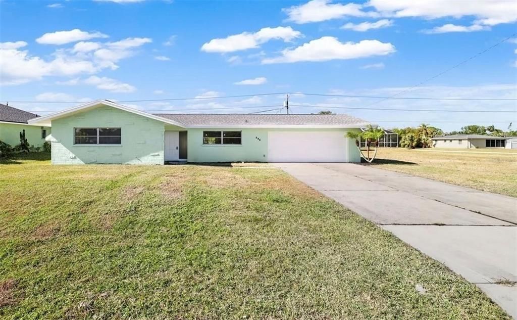 Recently Sold: $205,000 (3 beds, 2 baths, 1446 Square Feet)