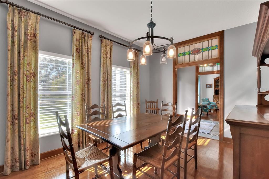 For Sale: $860,000 (4 beds, 3 baths, 3188 Square Feet)