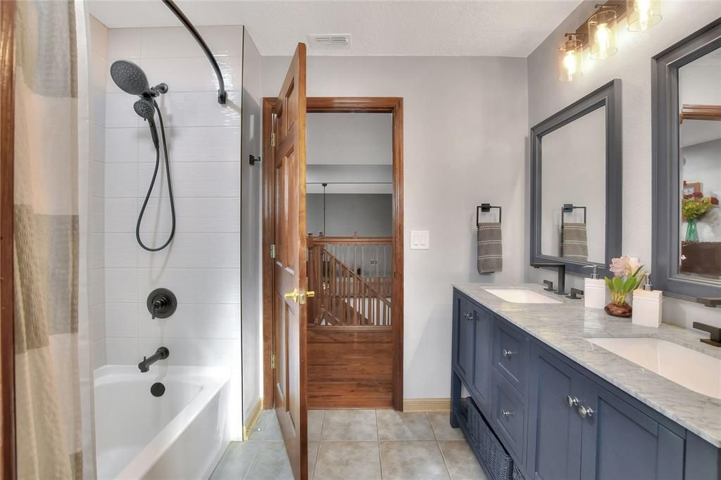 For Sale: $860,000 (4 beds, 3 baths, 3188 Square Feet)