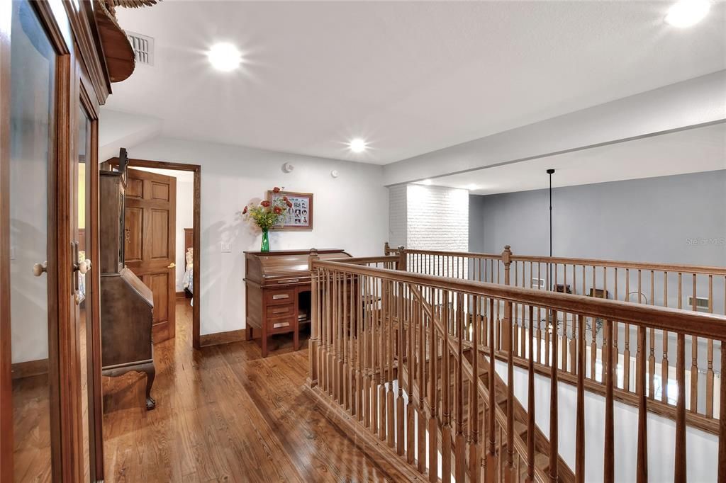 For Sale: $860,000 (4 beds, 3 baths, 3188 Square Feet)