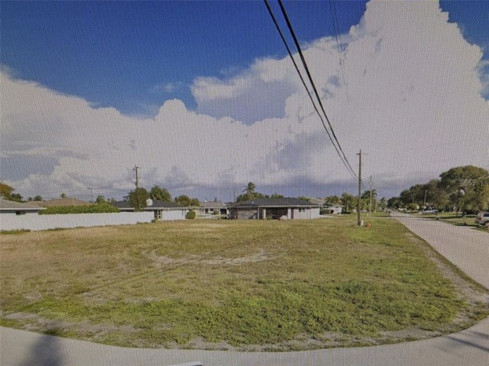 Под контрактом: $98,800 (0.29 acres)