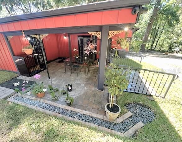 待售: $300,000 (3 贝兹, 2 浴室, 1701 平方英尺)