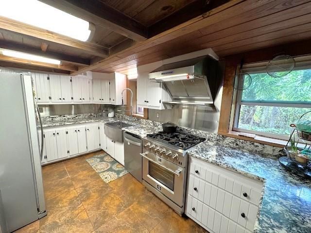 待售: $300,000 (3 贝兹, 2 浴室, 1701 平方英尺)