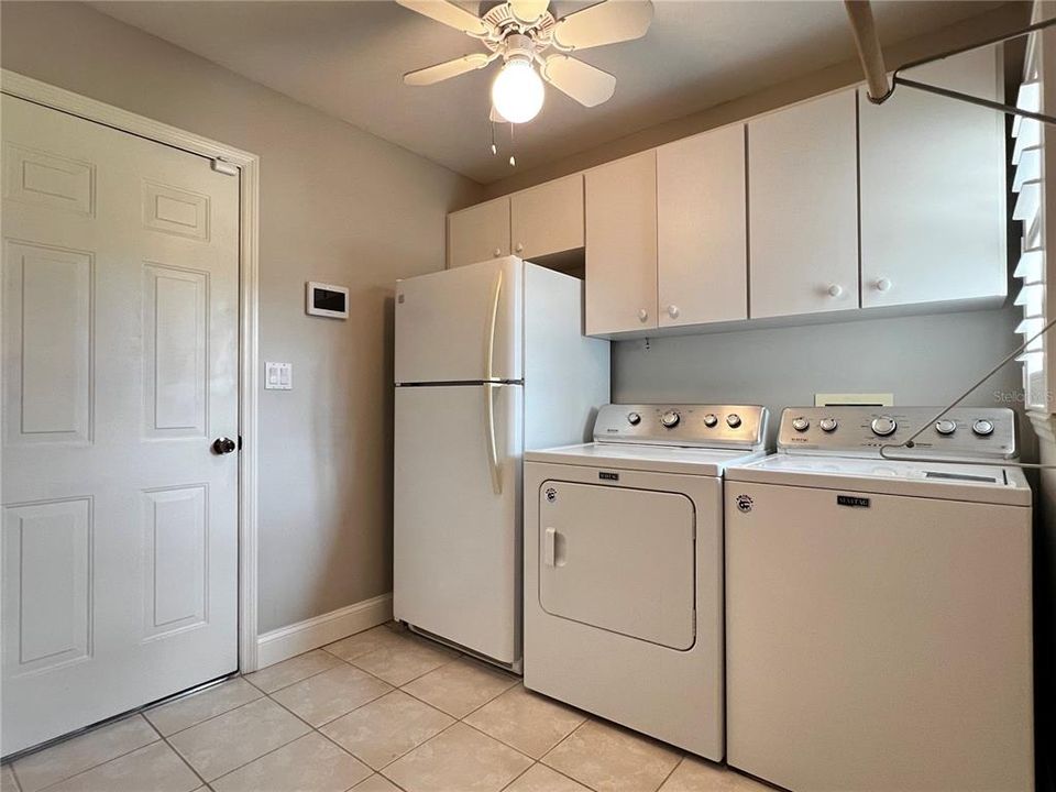 For Sale: $435,000 (2 beds, 2 baths, 2092 Square Feet)