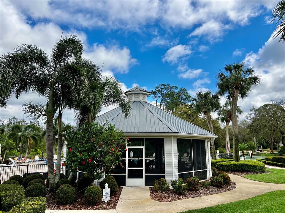 For Sale: $435,000 (2 beds, 2 baths, 2092 Square Feet)