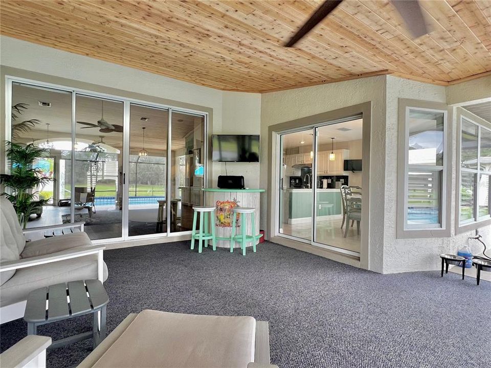 For Sale: $435,000 (2 beds, 2 baths, 2092 Square Feet)