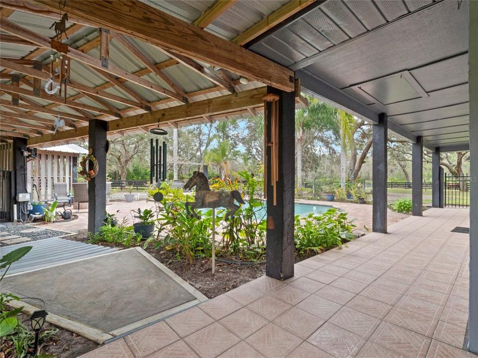 For Sale: $1,175,000 (3 beds, 2 baths, 2432 Square Feet)