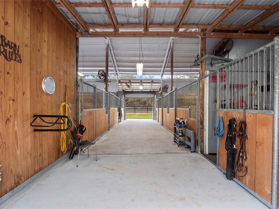 For Sale: $1,175,000 (3 beds, 2 baths, 2432 Square Feet)