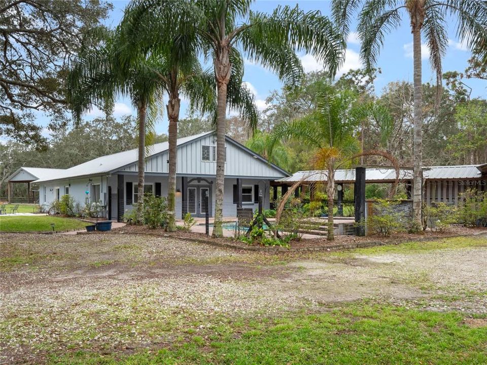 For Sale: $1,175,000 (3 beds, 2 baths, 2432 Square Feet)