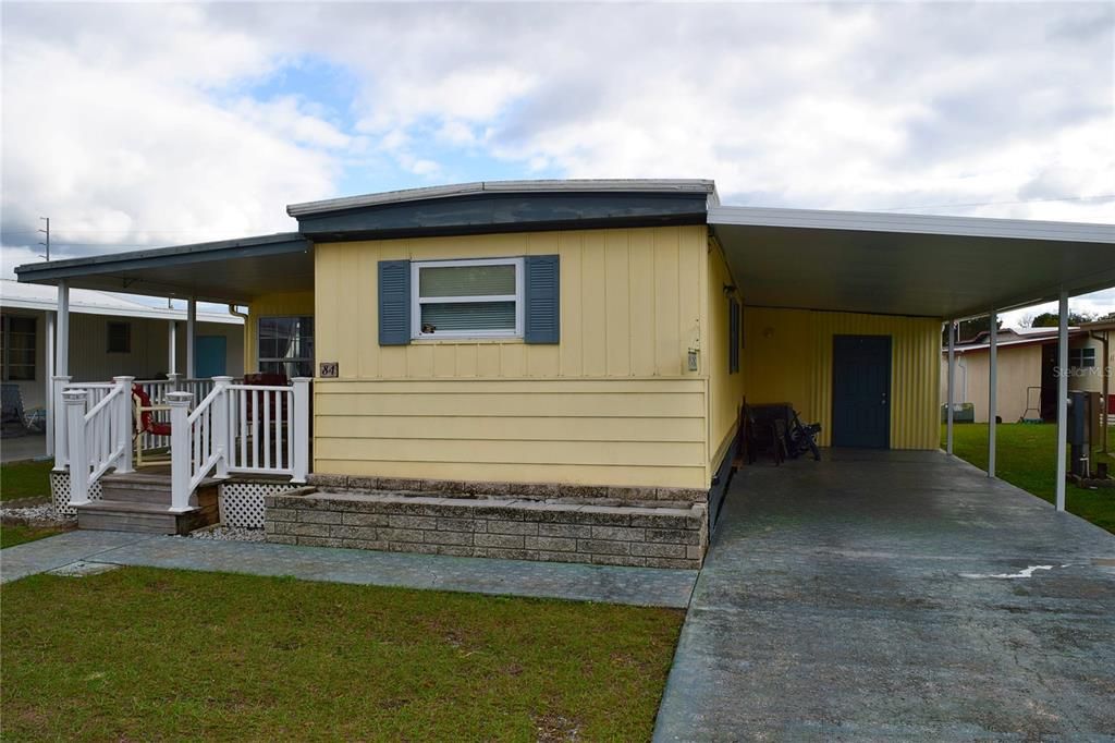 最近售出: $79,900 (2 贝兹, 1 浴室, 720 平方英尺)