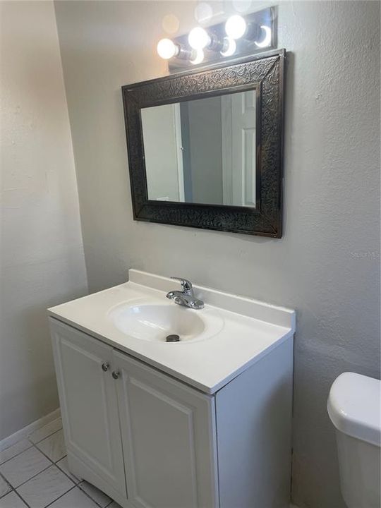 For Sale: $125,000 (2 beds, 1 baths, 784 Square Feet)