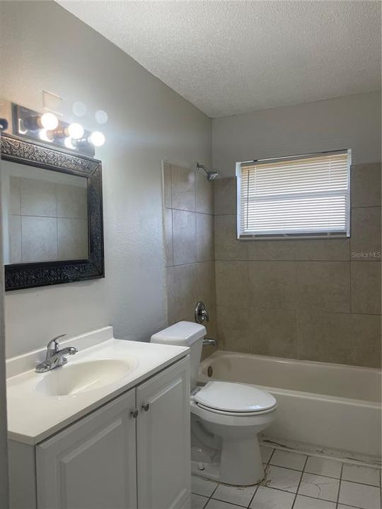 For Sale: $125,000 (2 beds, 1 baths, 784 Square Feet)