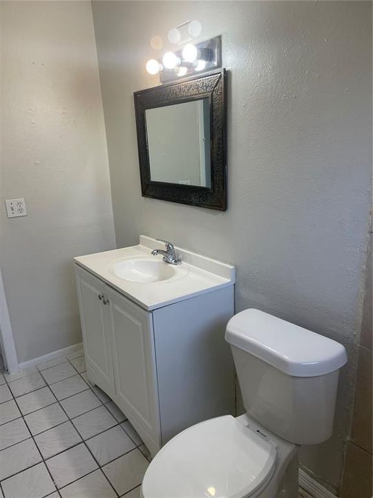 For Sale: $125,000 (2 beds, 1 baths, 784 Square Feet)