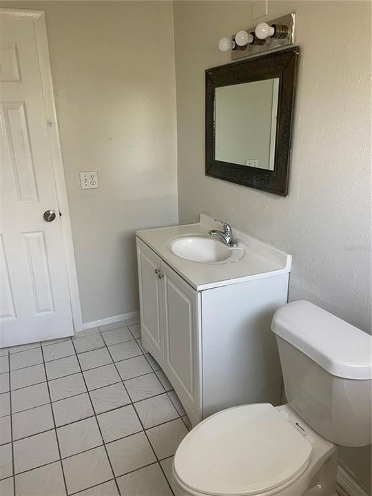 For Sale: $125,000 (2 beds, 1 baths, 784 Square Feet)