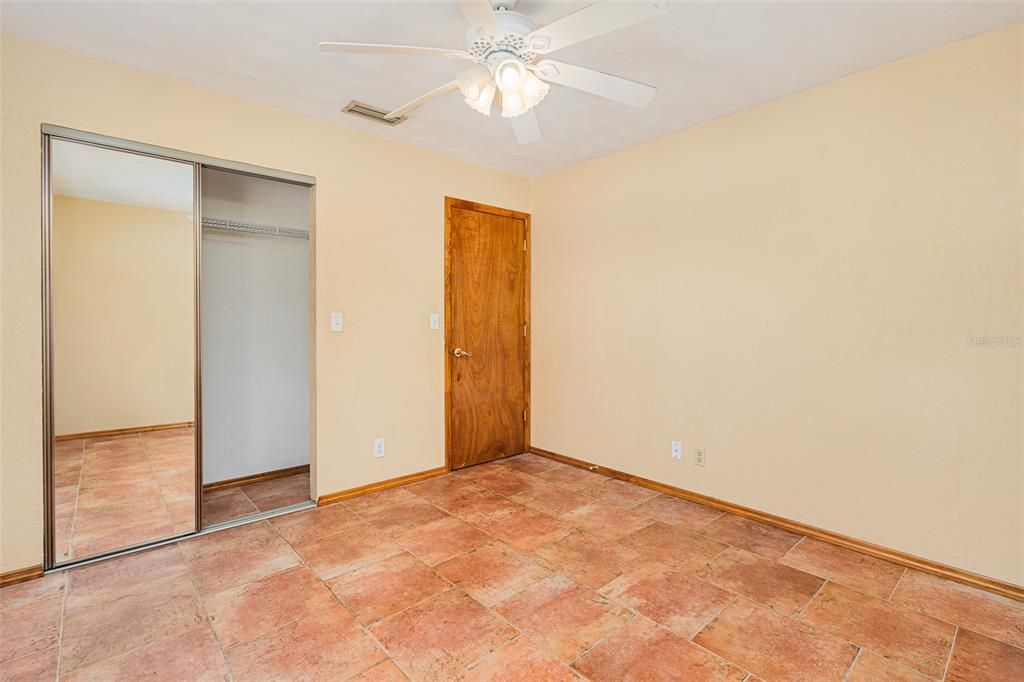 На продажу: $389,999 (3 спален, 2 ванн, 1442 Квадратных фут)