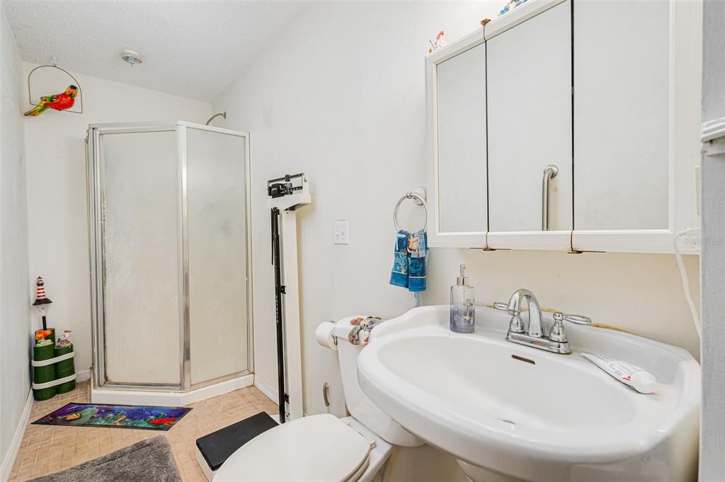 На продажу: $389,999 (3 спален, 2 ванн, 1442 Квадратных фут)