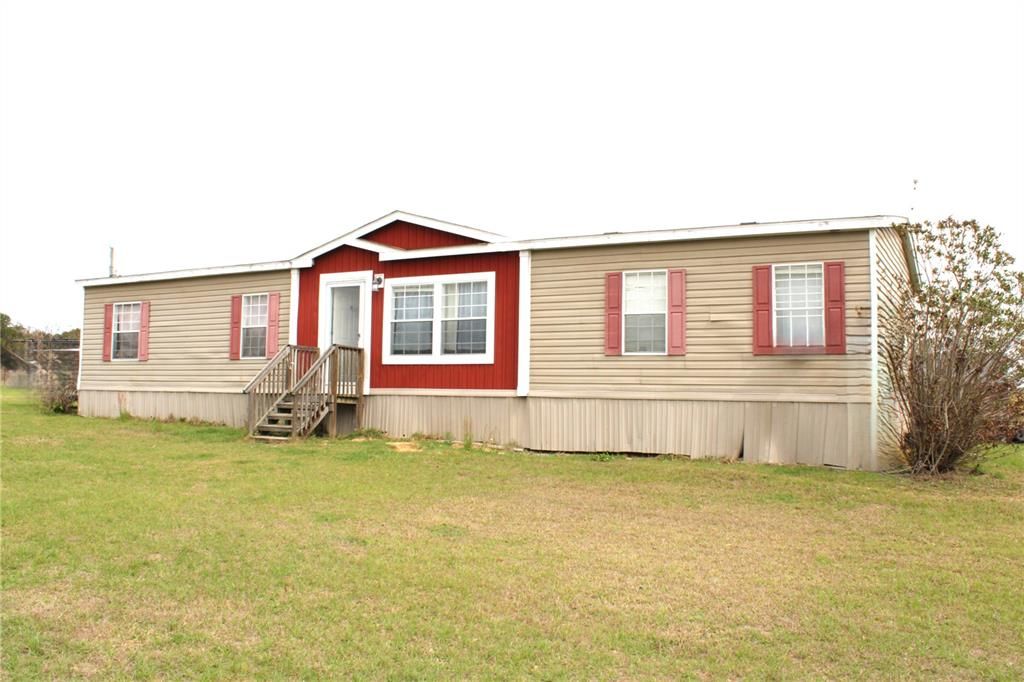 Под контрактом: $360,000 (3 спален, 2 ванн, 1800 Квадратных фут)