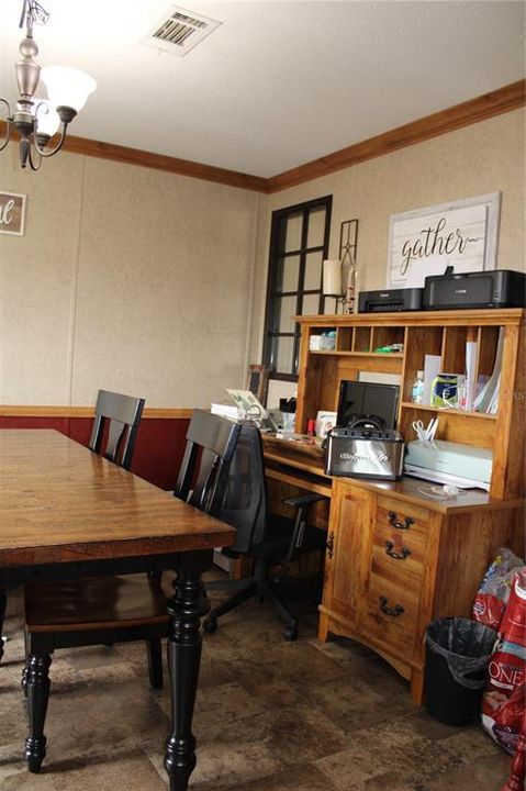 Под контрактом: $360,000 (3 спален, 2 ванн, 1800 Квадратных фут)