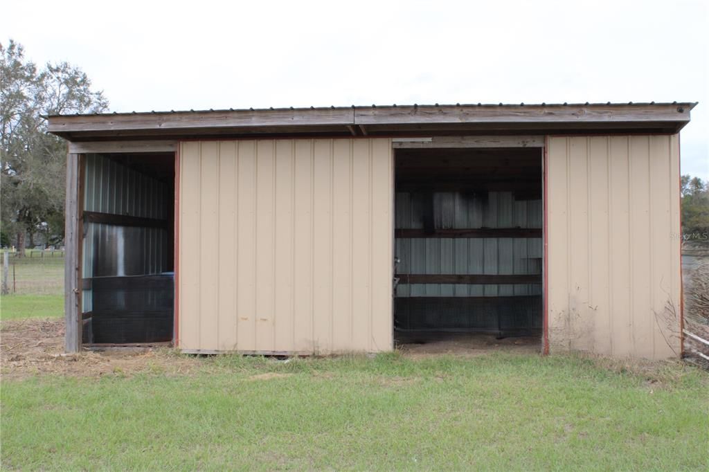 Под контрактом: $360,000 (3 спален, 2 ванн, 1800 Квадратных фут)