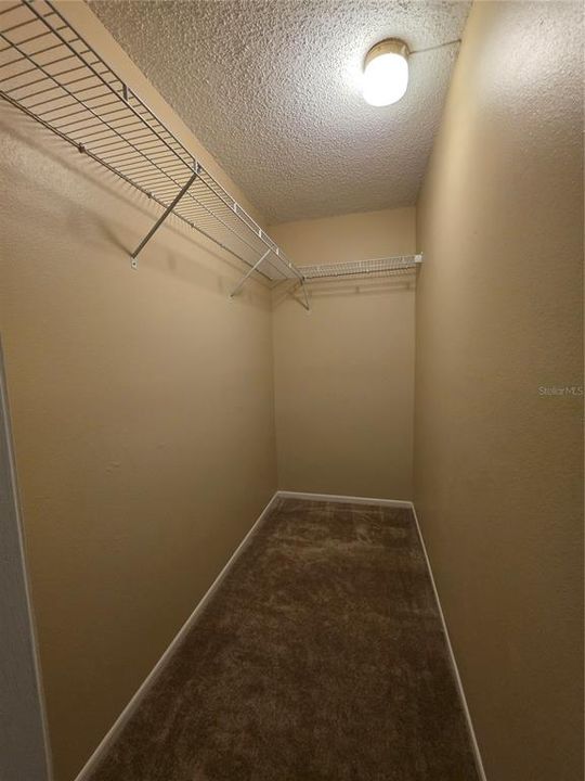 Active With Contract: $1,600 (2 beds, 2 baths, 906 Square Feet)