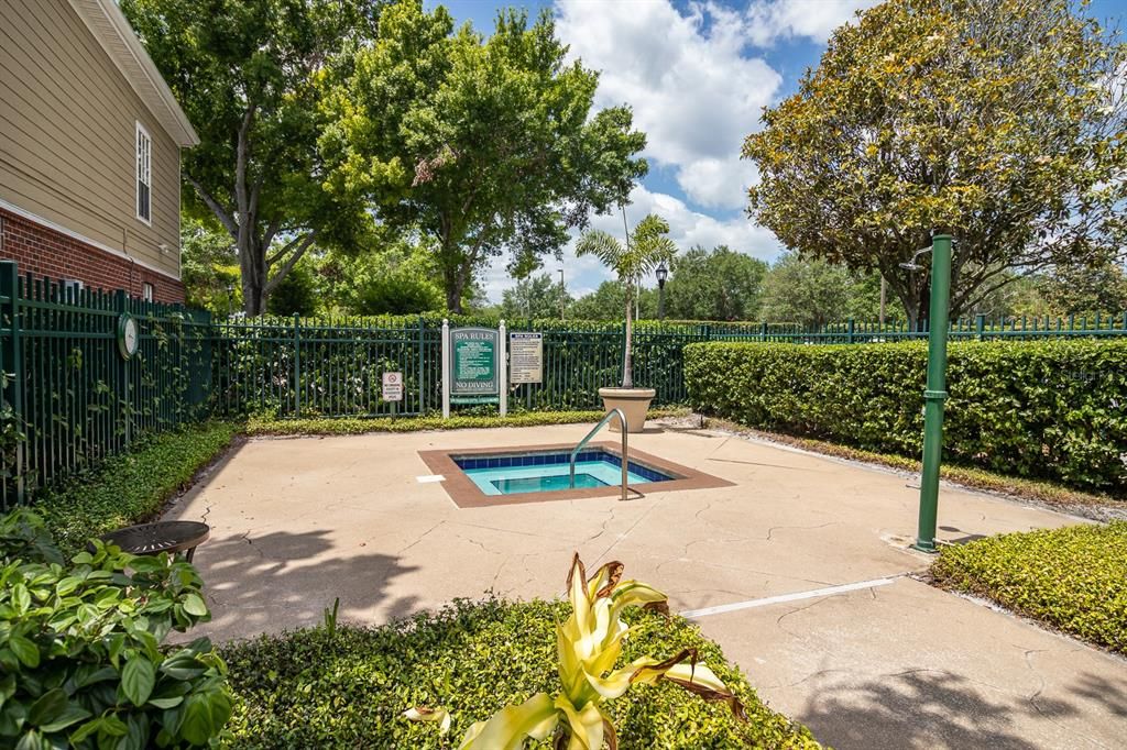 Activo con contrato: $223,900 (2 camas, 2 baños, 886 Pies cuadrados)