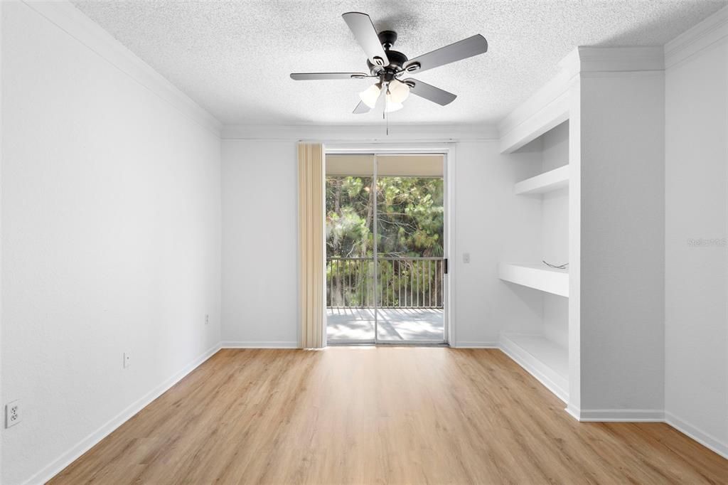 Activo con contrato: $223,900 (2 camas, 2 baños, 886 Pies cuadrados)