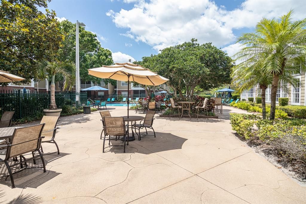 Activo con contrato: $223,900 (2 camas, 2 baños, 886 Pies cuadrados)