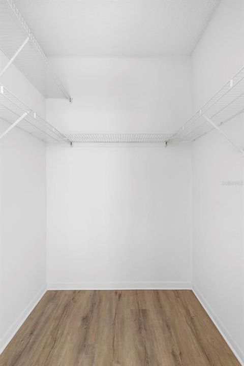 Activo con contrato: $223,900 (2 camas, 2 baños, 886 Pies cuadrados)