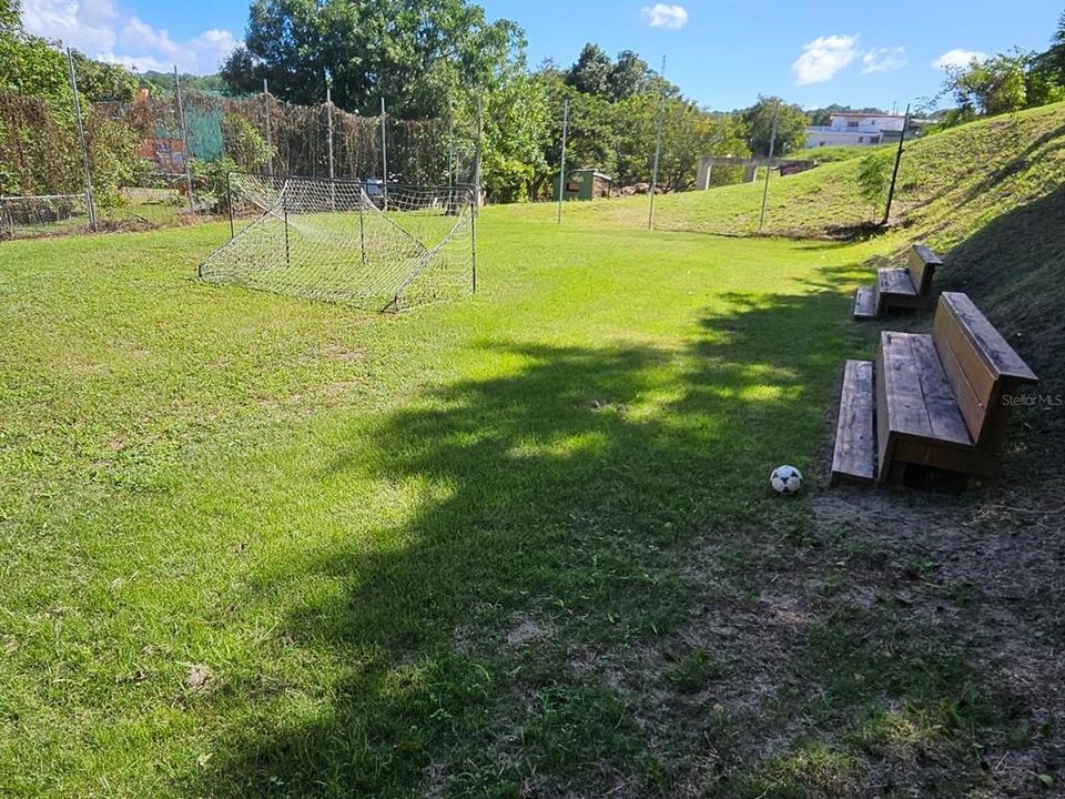 На продажу: $599,000 (2 спален, 1 ванн, 800 Квадратных фут)