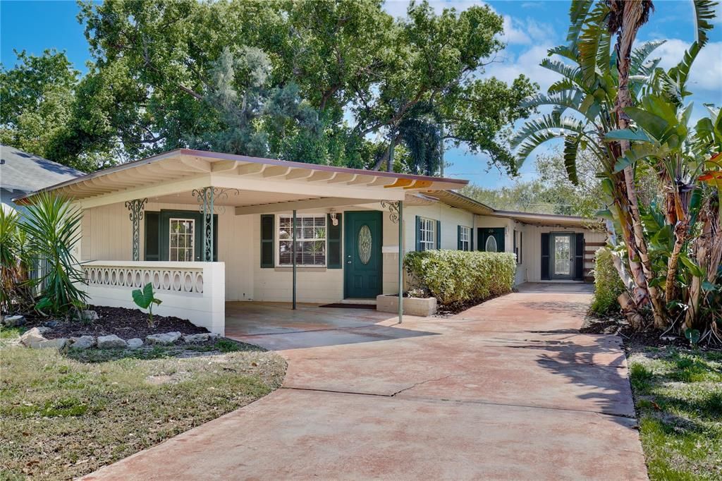 Vendido Recientemente: $575,000 (4 camas, 0 baños, 1604 Pies cuadrados)