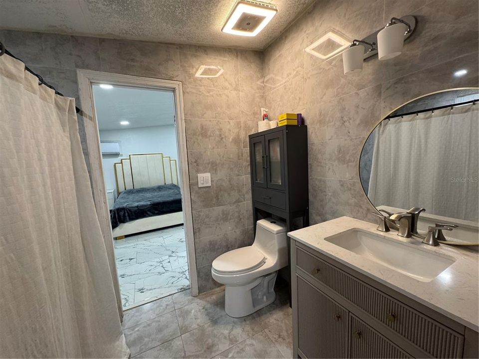 For Sale: $160,000 (3 beds, 2 baths, 1010 Square Feet)