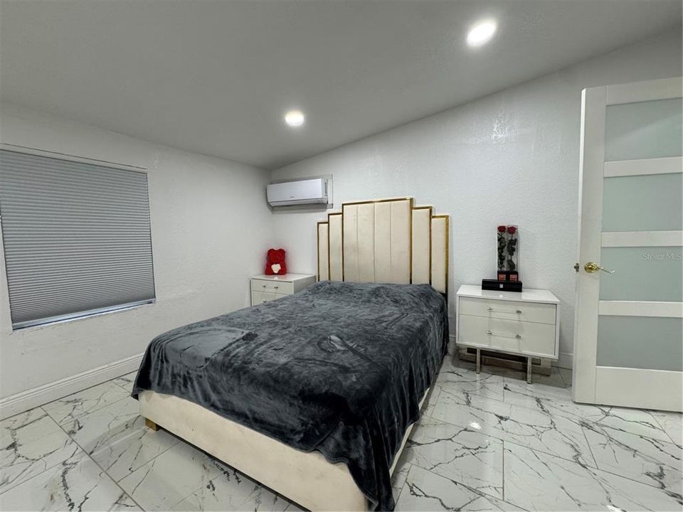 For Sale: $160,000 (3 beds, 2 baths, 1010 Square Feet)