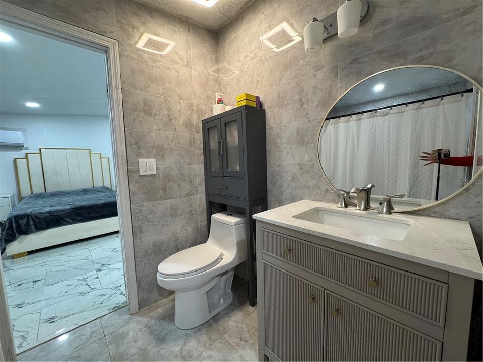 For Sale: $160,000 (3 beds, 2 baths, 1010 Square Feet)