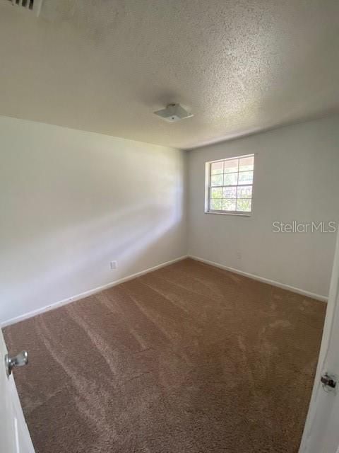 For Sale: $269,900 (3 beds, 1 baths, 950 Square Feet)