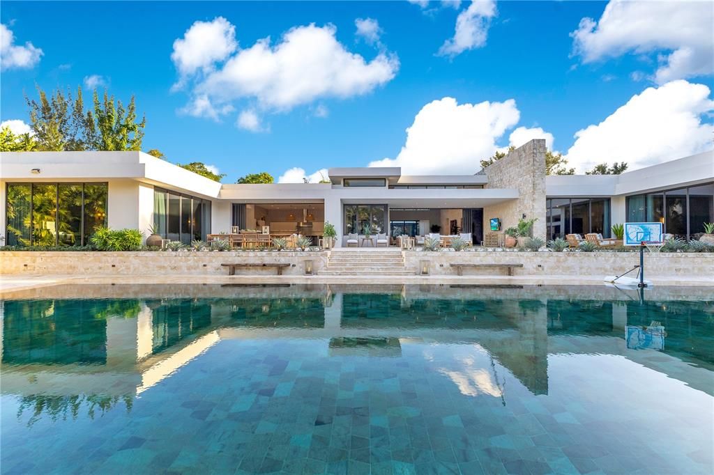 For Sale: $59,000,000 (5 beds, 7 baths, 14475 Square Feet)