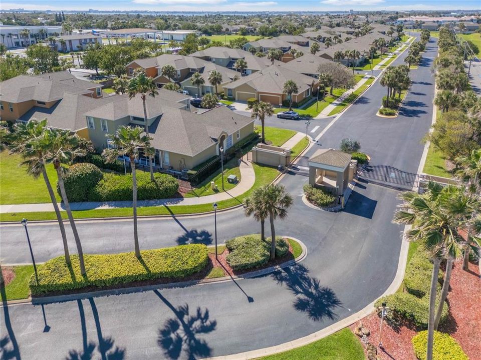 En Venta: $408,900 (4 camas, 2 baños, 2023 Pies cuadrados)