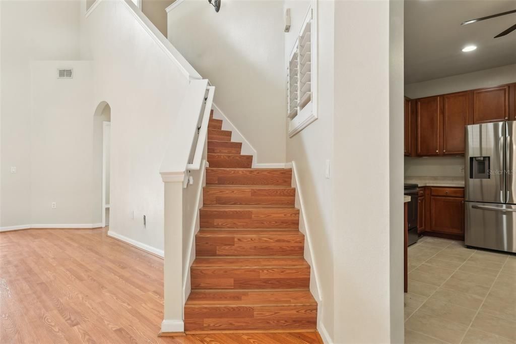 En Venta: $408,900 (4 camas, 2 baños, 2023 Pies cuadrados)