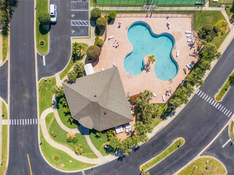 En Venta: $408,900 (4 camas, 2 baños, 2023 Pies cuadrados)