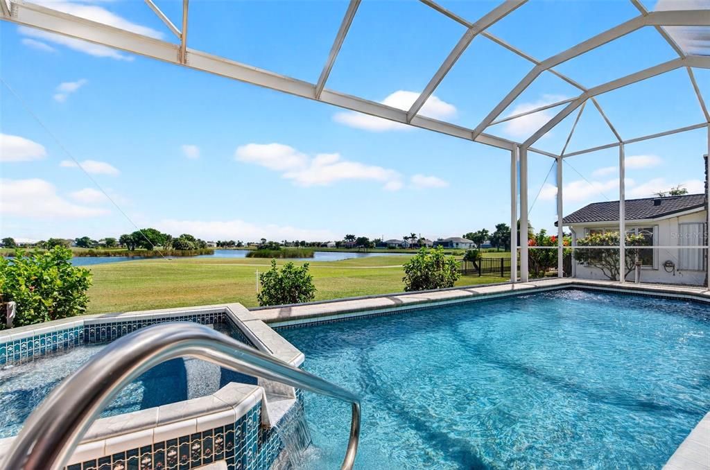 Activo con contrato: $549,000 (3 camas, 2 baños, 2316 Pies cuadrados)