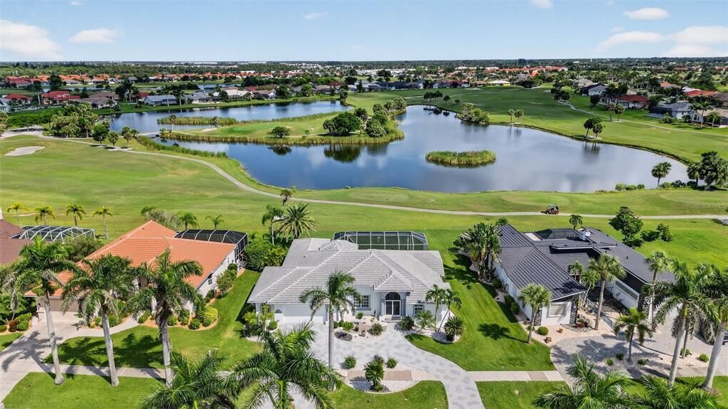 Activo con contrato: $549,000 (3 camas, 2 baños, 2316 Pies cuadrados)