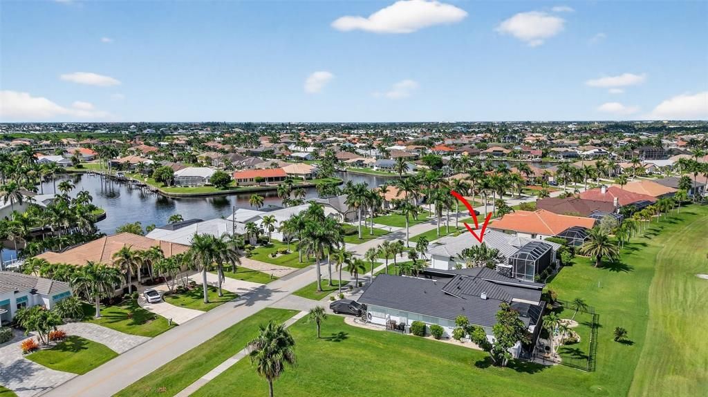 Activo con contrato: $549,000 (3 camas, 2 baños, 2316 Pies cuadrados)